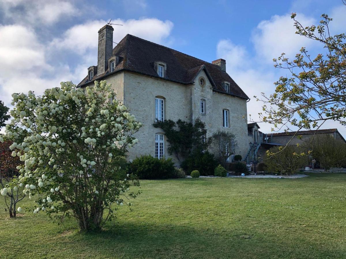 Domaine "Les Bois Flottes" Dans Maison De Charme Au Bord De Mer Et Proche De Cabourg แมร์วิลล์-ฟรองซีวิลล์-พลาจ ภายนอก รูปภาพ